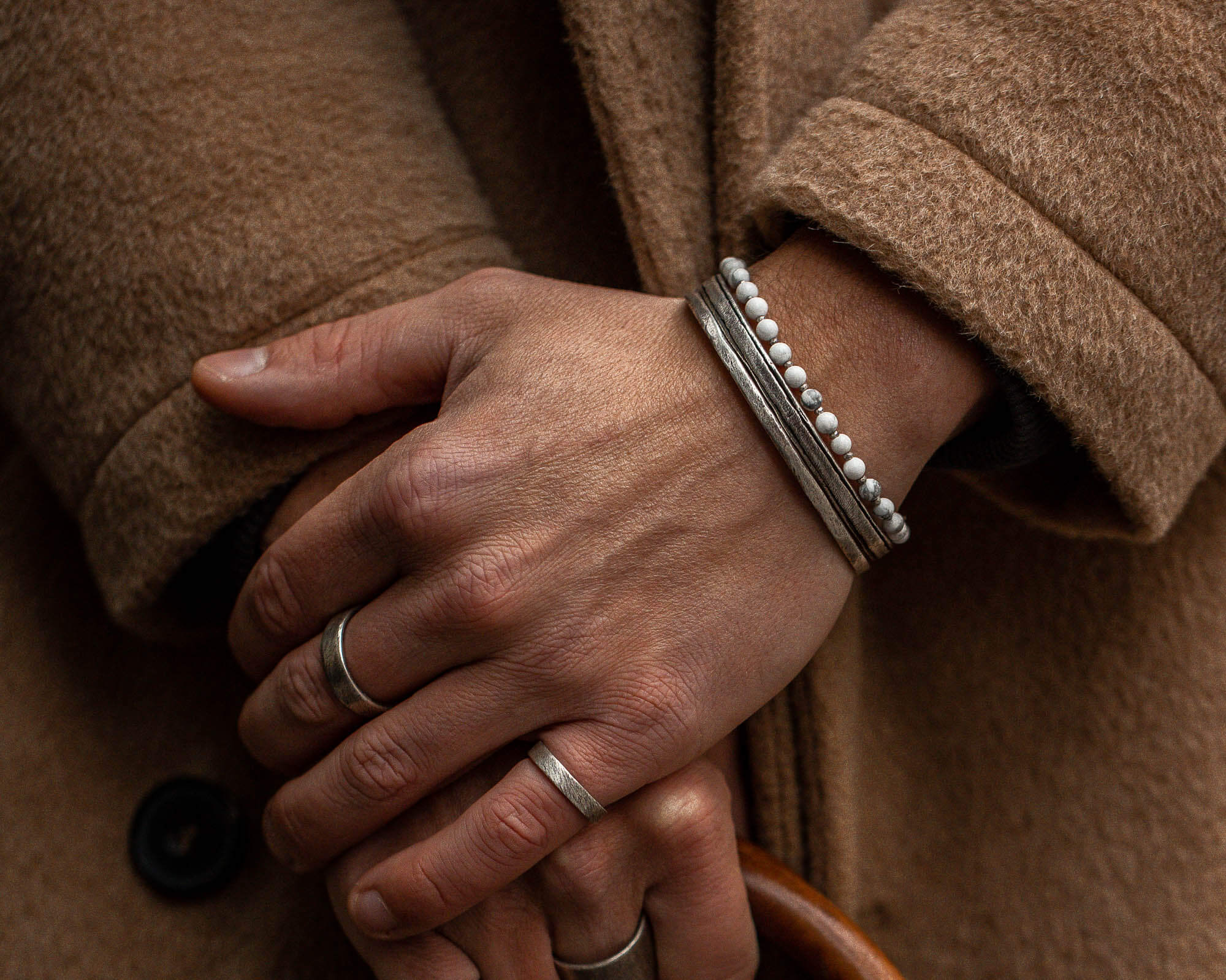 Howlite Beaded Silver Bracelet